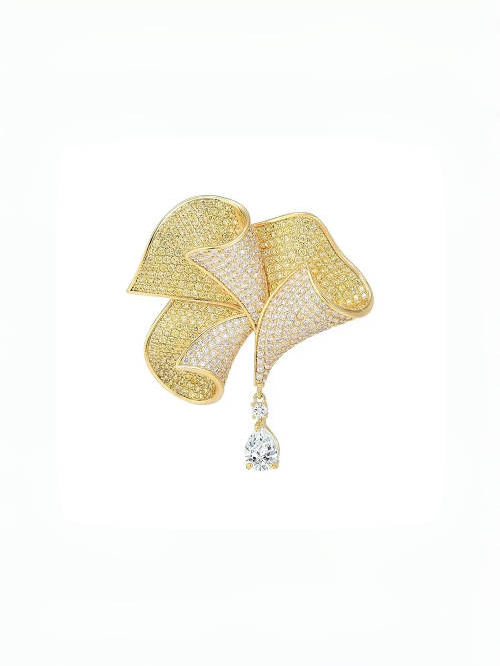 Luxurious brooch